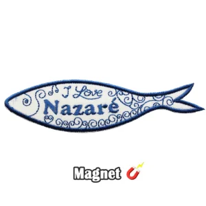 Emblema Magnético Bordado – Sardinha I Love Nazaré (Azul) (Íman)
