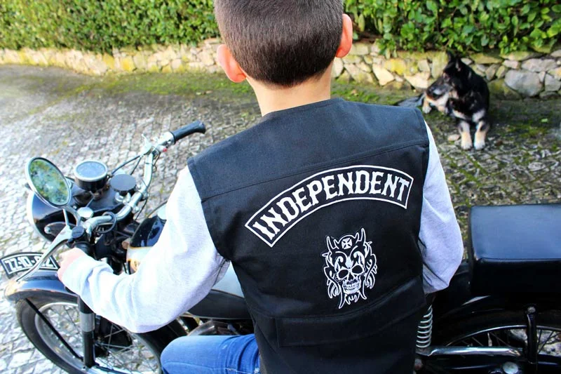 Colete Motard criança (em preto, sem personalização)